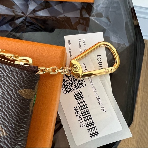 Louis Vuitton Vivienne The House Mascot sailing with friends Key Pouch - Picture 9 of 12